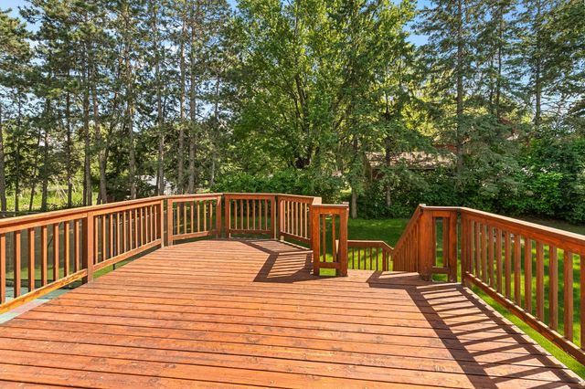 408 Coyote Trail, Lino Lakes, MN 55014