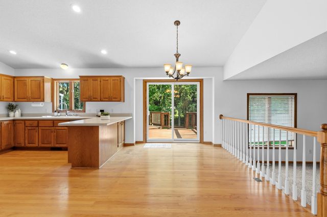 408 Coyote Trail, Lino Lakes, MN 55014