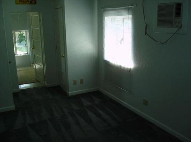 825 Harris Ave, Austin, TX 78705