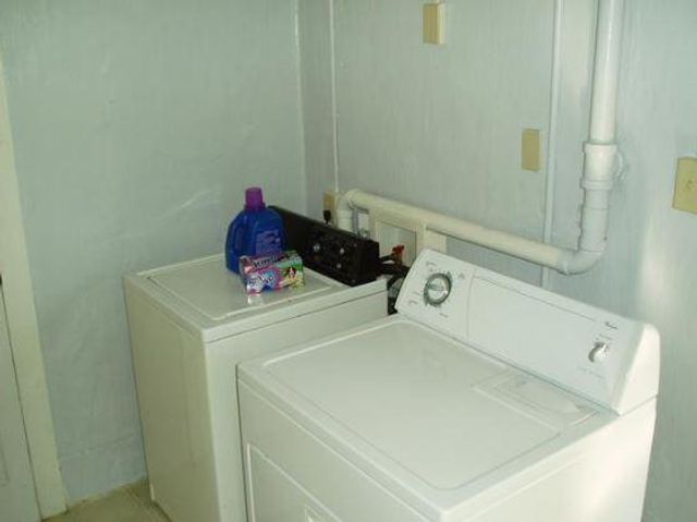 825 Harris Ave, Austin, TX 78705