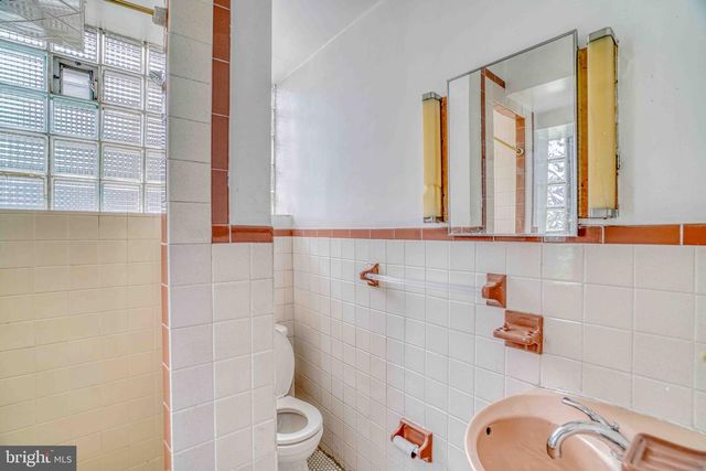 3342 CHIPPENDALE AVE, Philadelphia, PA 19136