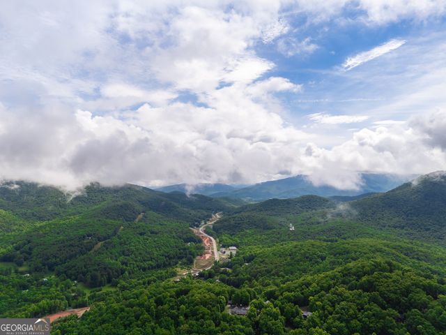 131 April Lane, Blairsville, GA 30512