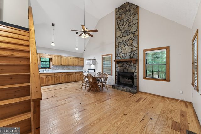 131 April Lane, Blairsville, GA 30512
