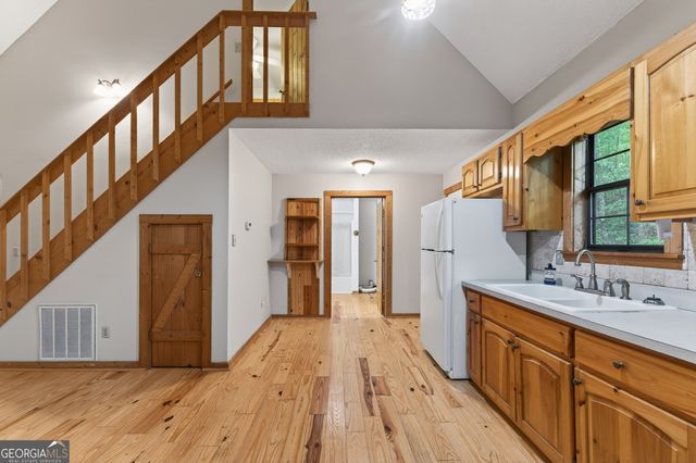 131 April Lane, Blairsville, GA 30512