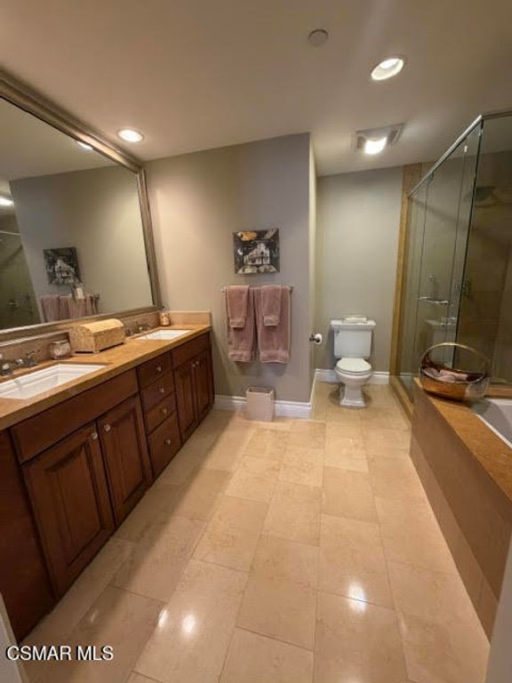 Image 10 of property listing at 12050 Guerin Street 202, Studio City, CA 91604