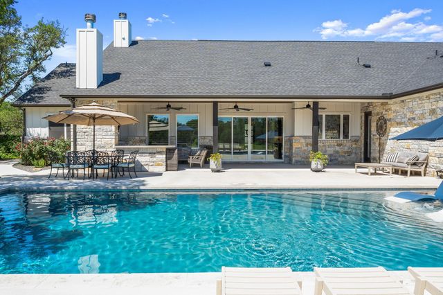 209 Esperanza Petal PASS, Liberty Hill, TX 78642