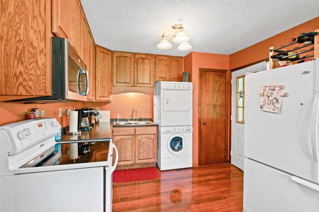 3865 Wahtomin Trail NW, Alexandria, MN 56308