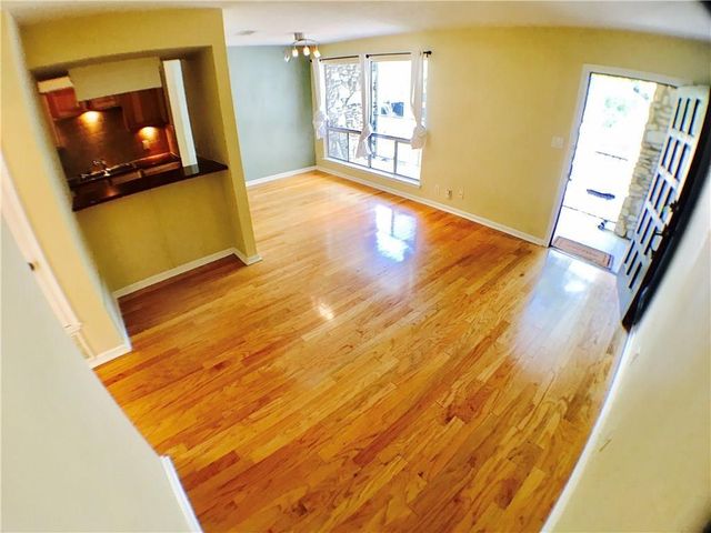 500 E Riverside DR 213, Austin, TX 78704