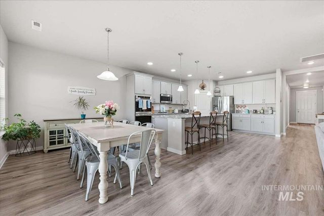 12076 W Terrazzo Dr, Nampa, OK 73651