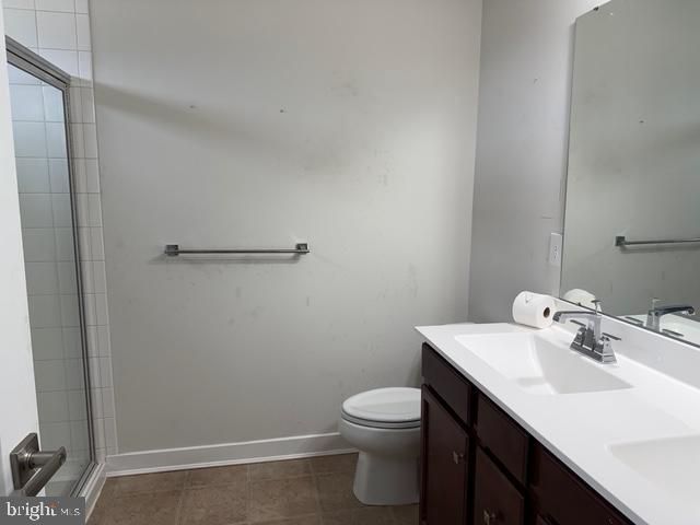 33 PEACOCK CIR, Sewell, NJ 08080