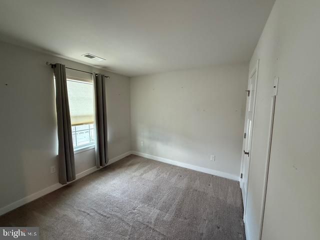 33 PEACOCK CIR, Sewell, NJ 08080