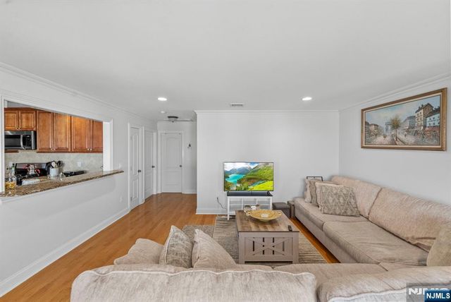 26 Franklin Street 2, Elmwood Park, NJ 07407