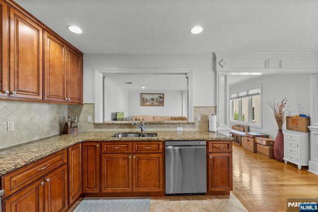 26 Franklin Street 2, Elmwood Park, NJ 07407
