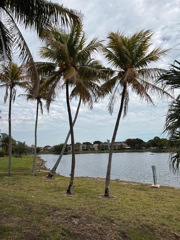 9365 Fontainebleau Blvd E105, Miami, FL 33172