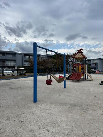 9365 Fontainebleau Blvd E105, Miami, FL 33172