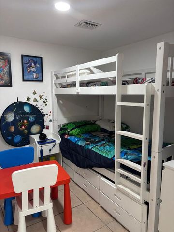 9365 Fontainebleau Blvd E105, Miami, FL 33172