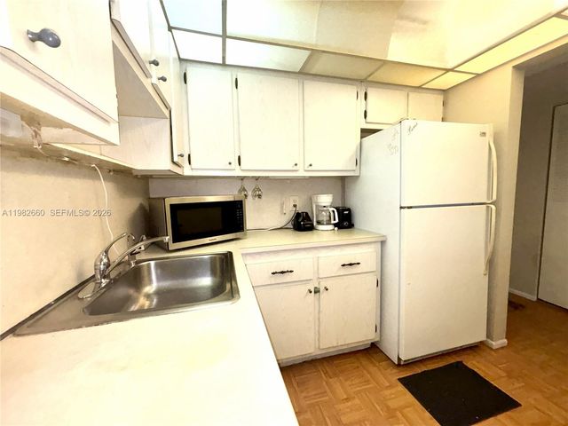 16851 NE 23rd Ave A217, North Miami Beach, FL 33160