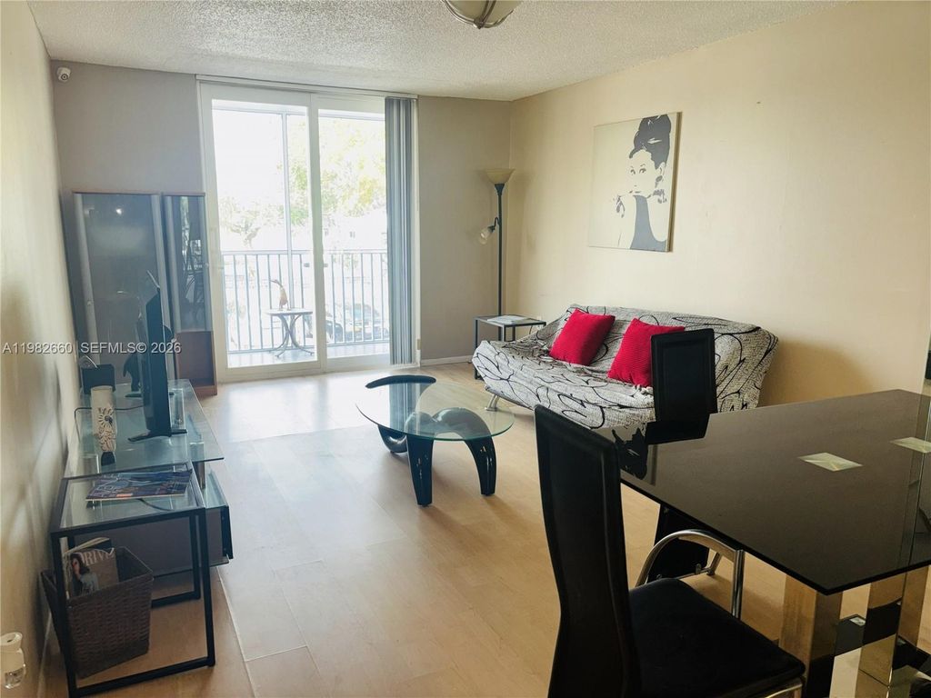 16851 NE 23rd Ave A217, North Miami Beach, FL 33160