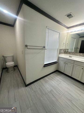 186 Bellewood Oak Drive, Tucker, GA 30084