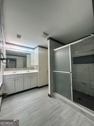 186 Bellewood Oak Drive, Tucker, GA 30084