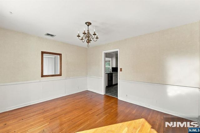 691 Cooper Avenue, Oradell, NJ 07649