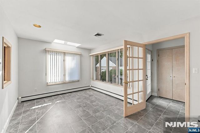 691 Cooper Avenue, Oradell, NJ 07649