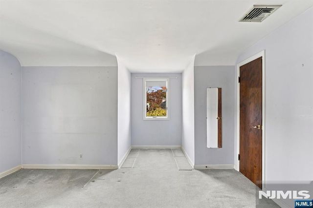 691 Cooper Avenue, Oradell, NJ 07649
