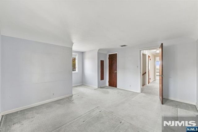 691 Cooper Avenue, Oradell, NJ 07649