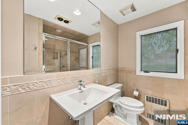 691 Cooper Avenue, Oradell, NJ 07649