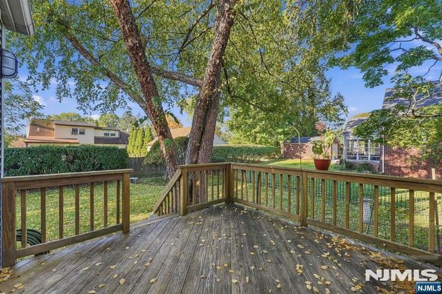 691 Cooper Avenue, Oradell, NJ 07649