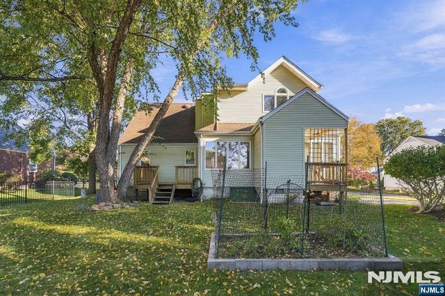 691 Cooper Avenue, Oradell, NJ 07649