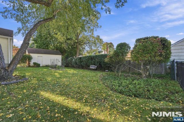 691 Cooper Avenue, Oradell, NJ 07649