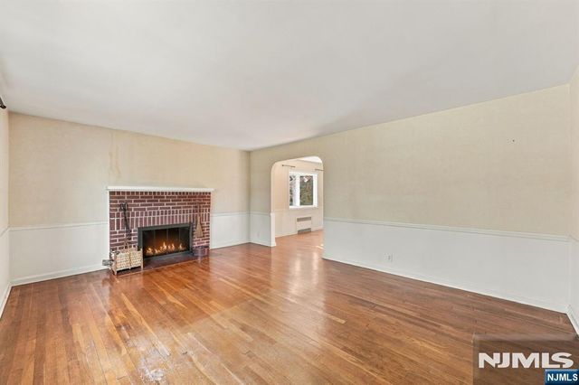 691 Cooper Avenue, Oradell, NJ 07649
