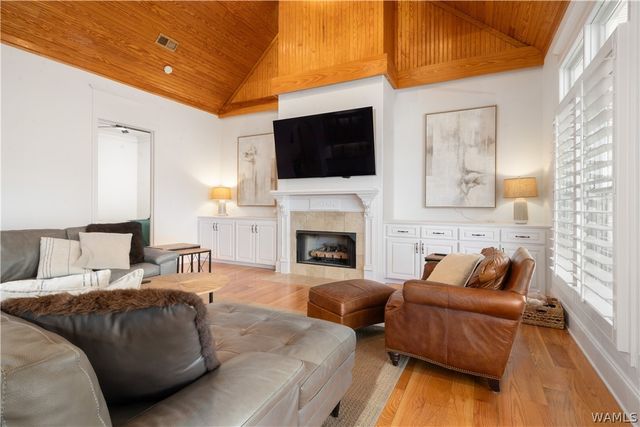 15104 Burnt Pines, Northport, AL 35475