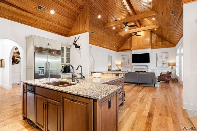 15104 Burnt Pines, Northport, AL 35475