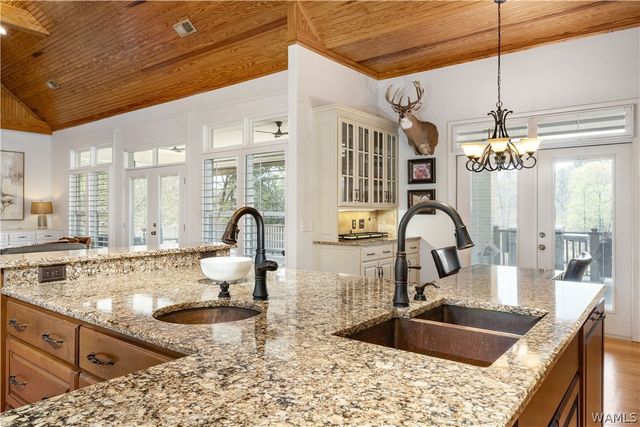 15104 Burnt Pines, Northport, AL 35475