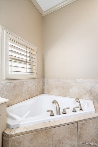 15104 Burnt Pines, Northport, AL 35475