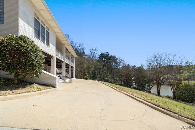 15104 Burnt Pines, Northport, AL 35475