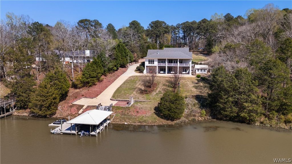 15104 Burnt Pines, Northport, AL 35475