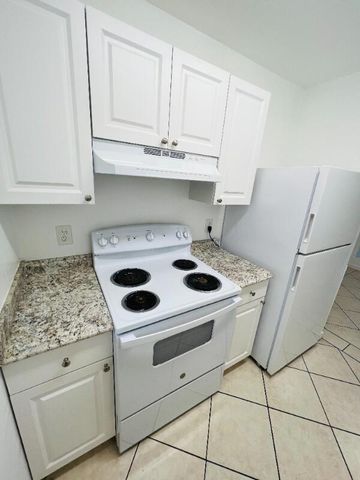 510 24th Avenue N 401, Lake Worth Beach, FL 33460