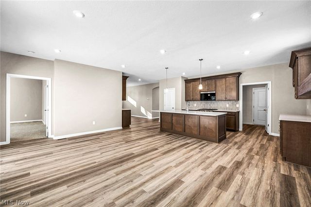 6137 Grey Heron Drive, Medina, OH 44256