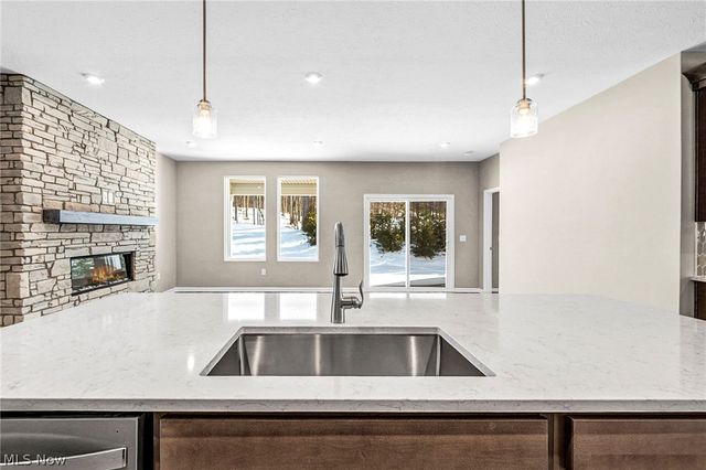 6137 Grey Heron Drive, Medina, OH 44256