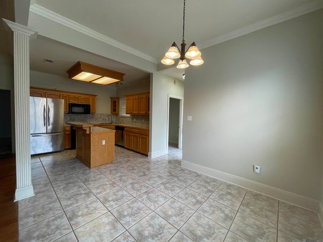 10580 Springglen Ct, Baton Rouge, LA 70810