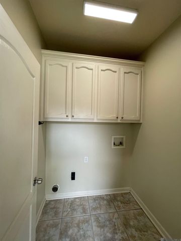 10580 Springglen Ct, Baton Rouge, LA 70810