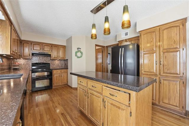 15821 Horton Court, Overland Park, KS 66223