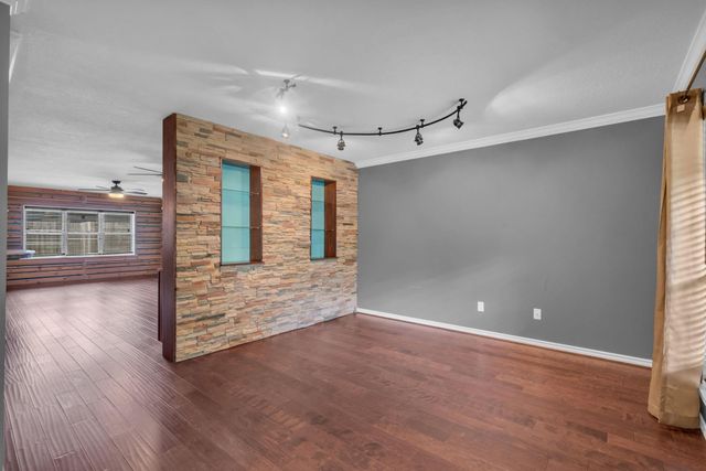 12985 Trail Hollow Drive 6, Houston, TX 77079
