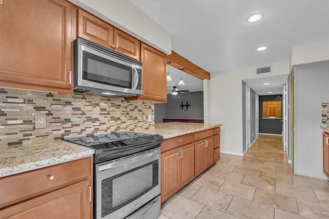 12985 Trail Hollow Drive 6, Houston, TX 77079