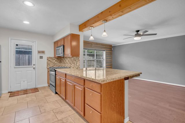 12985 Trail Hollow Drive 6, Houston, TX 77079