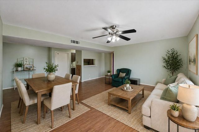 8517 Hearth Drive 36, Houston, TX 77054