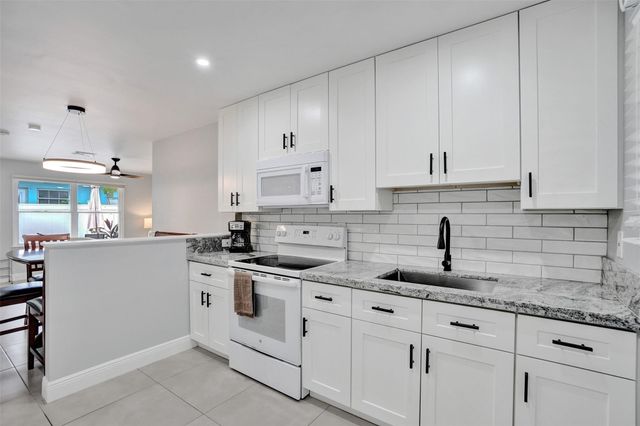 901 SE 14TH Court 1, Fort Lauderdale, FL 33316